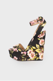 High wedge sandals with floral print
