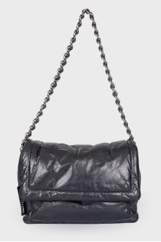 Leather bag with a puffy texture