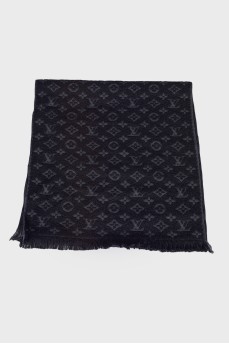 Black scarf from the brand's logo