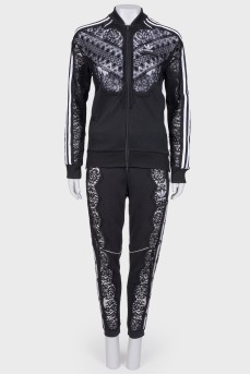 Tracksuit with lace