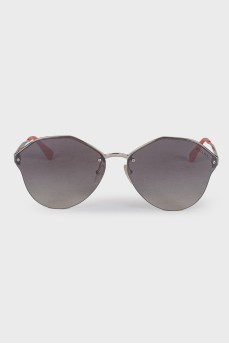 Sunglasses with metal temples