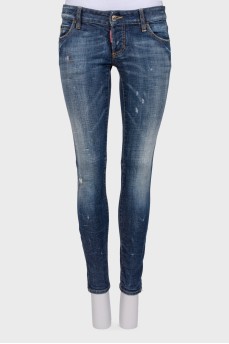Jeans with decorative scuffs