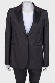 Black single-breasted jacket