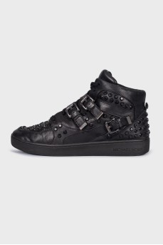 High top sneakers with studs