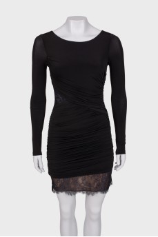 Tight dress with draping and lace