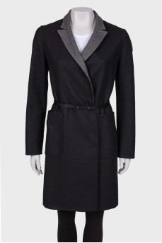 Reversible coat with thin belt