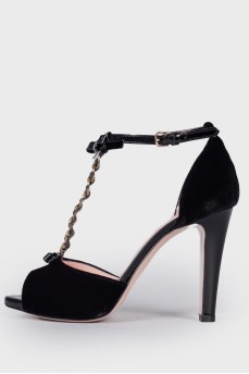 Velor sandals with chain