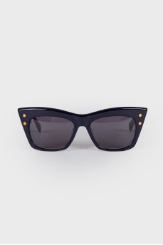 Dark blue sunglasses 