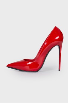 Red patent leather shoes