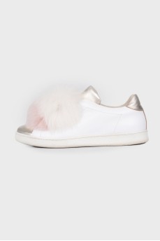 Leather sneakers with fur