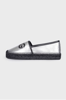 Silver leather espadrilles with tag
