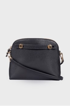 Leather bag with a thin strap