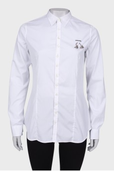 White shirt with metallic decor