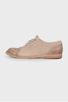Light gray leather brogues