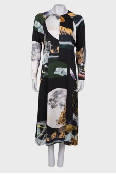Dress with print and slit, with a tag