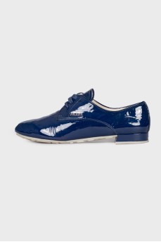 Patent blue lace-up shoes