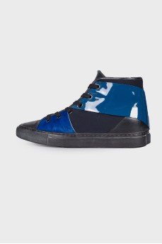 Leather sneakers with blue inserts