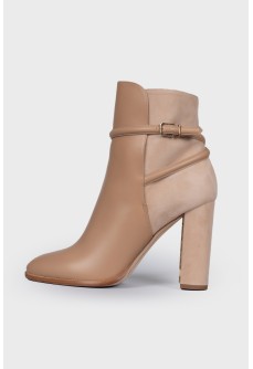 Ankle boots in leather and suede with tag