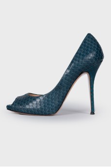 Turquoise snakeskin embossed shoes