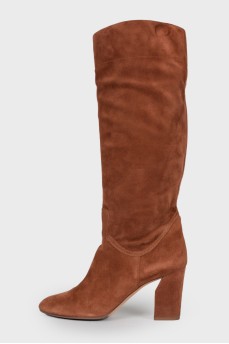 Suede brown boots