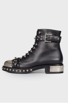 Leather boots with silver toecap