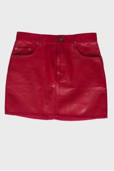 Red straight skirt with tag