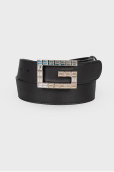 Leather belt with mother-of-pearl buckle