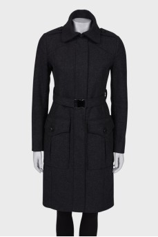 Fitted silhouette wool coat