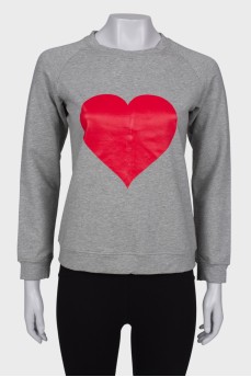 Sweatshirt with heart print