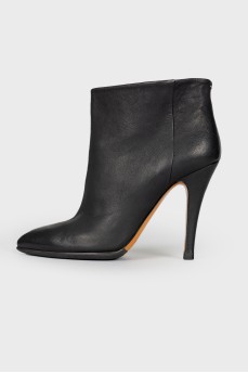 Pointed toecap leather ankle boots