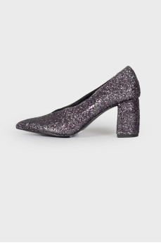Pumps with glitter