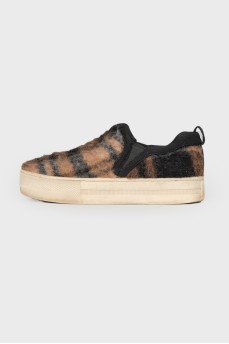 Slip-ons with top as fur