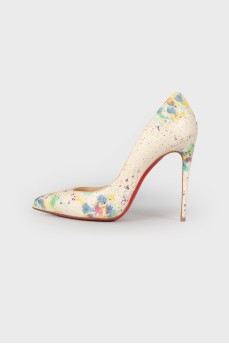 Pumps with snakeskin effect print