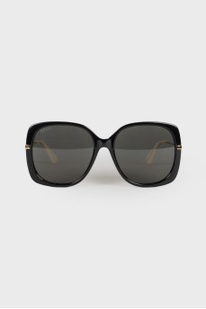 Black and white sunglasses grand