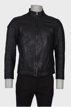 Men's zip-up leather jacket
