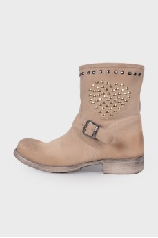 Suede boots with rhinestones