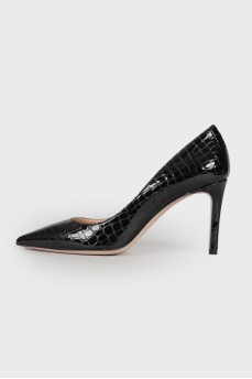 Black leather embossed shoes
