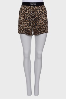 Silk shorts in leopard print
