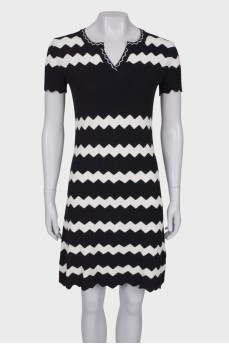 Black and white patterned dress