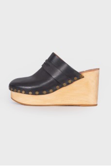 Leather wedge clogs