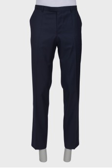 Men's classic blue trousers, with a tag