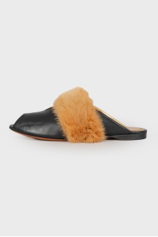 Leather mules with mink fur