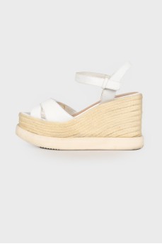Sandals on a jute wedge