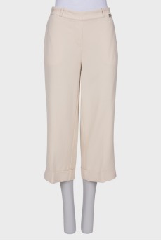Beige culottes with tag
