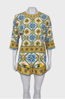 Silk suit in blue and yellow print