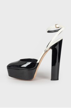 Black and white high heeled shoes 
