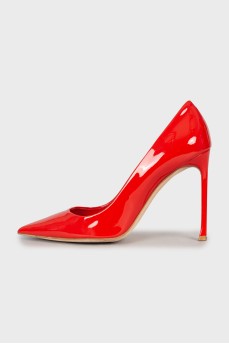 Red stiletto shoes 