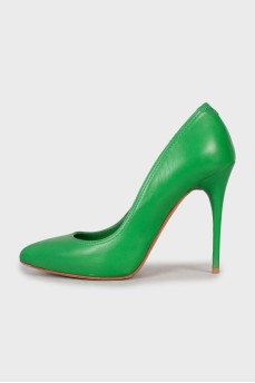 Green stiletto shoes 