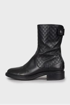 Back zip leather boots