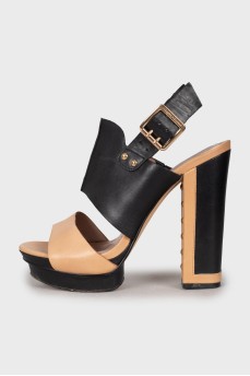 Two-tone leather sandals